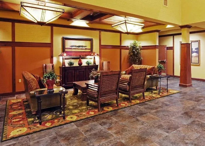 The Q Hotel & Suites Springfield