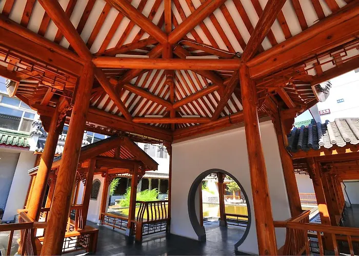 Beijing Sichuan Dragon Garden Hotel