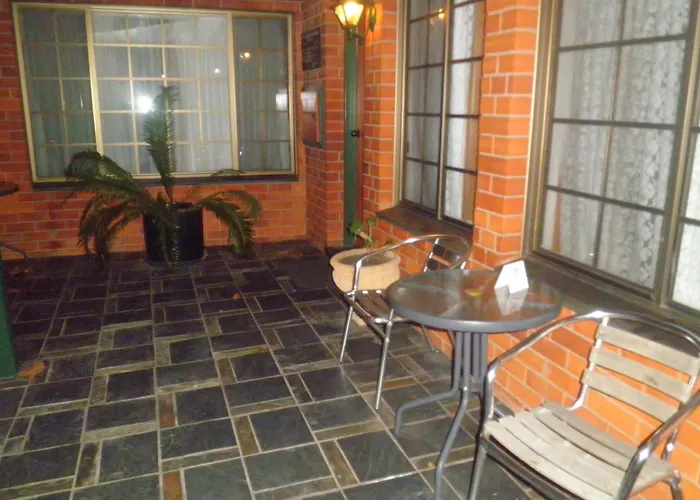 Poet'S Recall Motel Gundagai