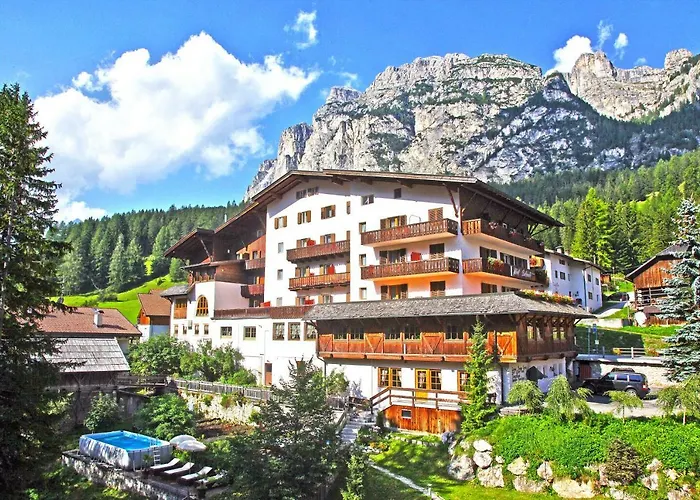 Hotel Dolomiti Stern