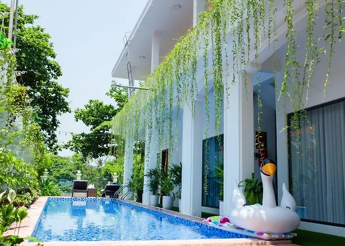 Avon Hotel Hue