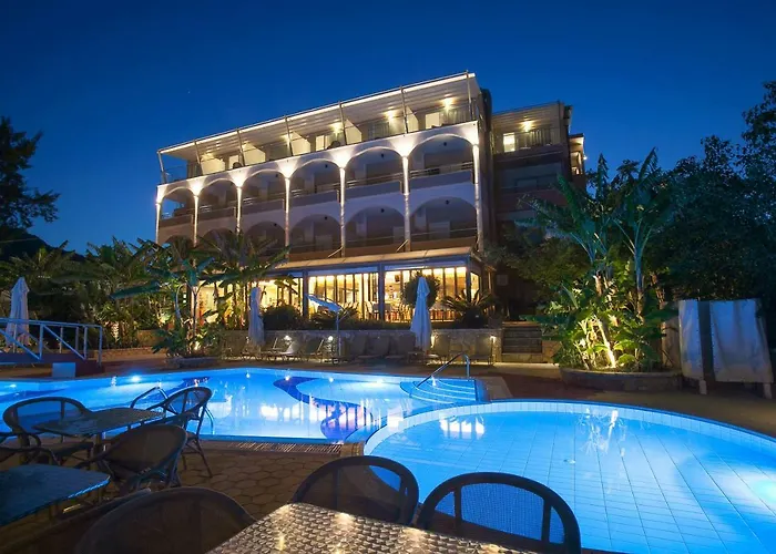 Paradise Lost Hotel-Apartments Tolón
