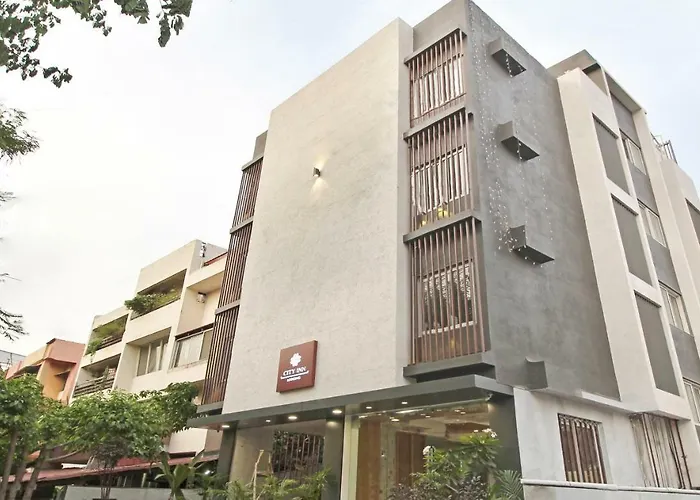 Treebo City Inn, Satara