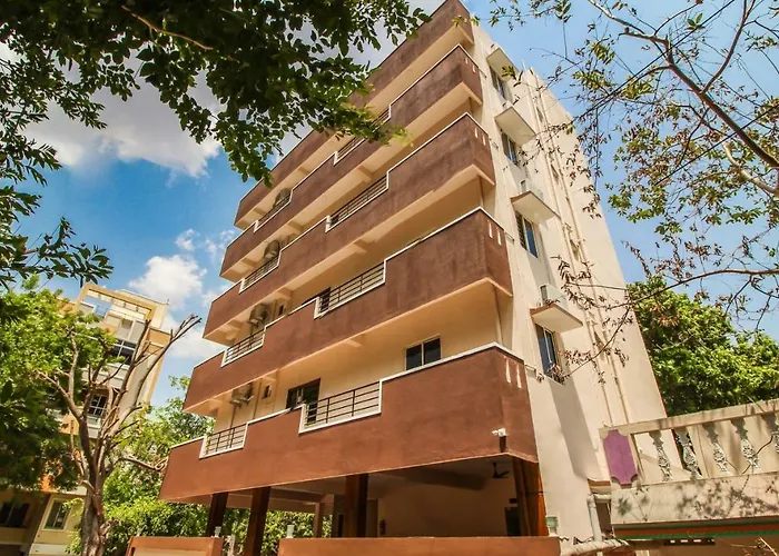 Itsy Hotels Riyas Grand Tirupati