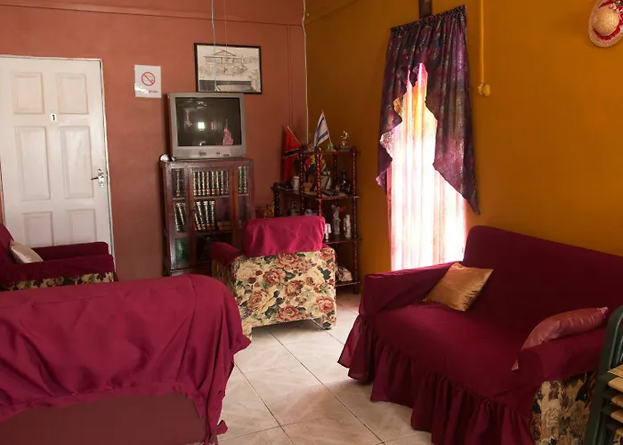 Villa Shalom Guest House Port of Spain