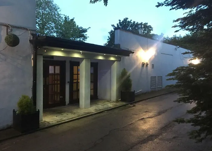 Cedar Tree Hotel Rugeley