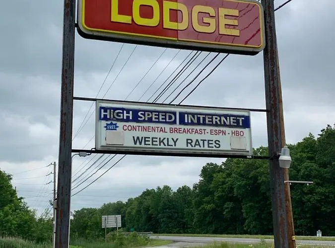 Budget Lodge Newton Falls