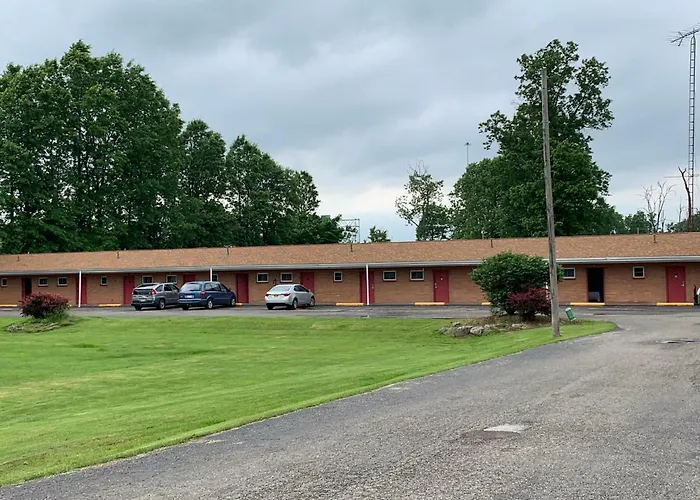 Budget Lodge Newton Falls