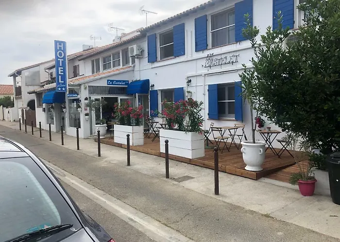 Hotel Le Castelet à Les Les Saintes-Maries-de-la-Mer