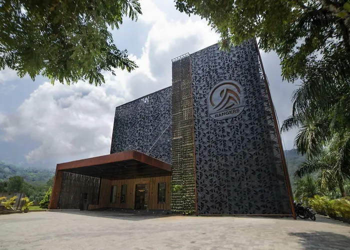 Justa Rangers Munnar Hotel