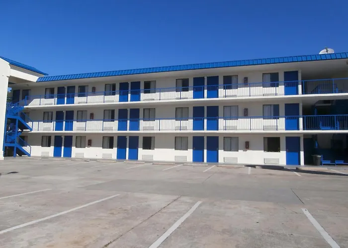 Americas Best Value Inn Tucker