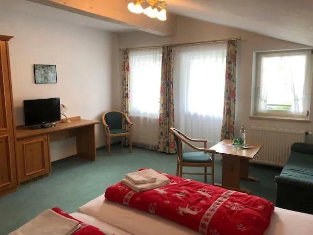 Bed and Breakfast Norishütte Mittelberg