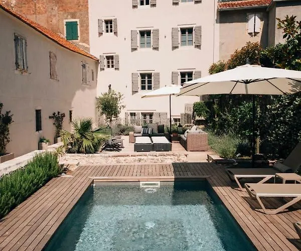 Palazzo Sbutega Bed & Breakfast Kotor