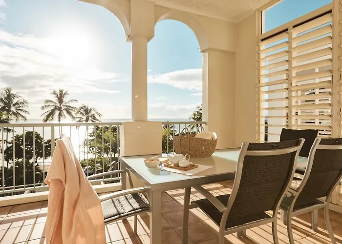 Sea Change Beachfront Apartments Trinity Beach