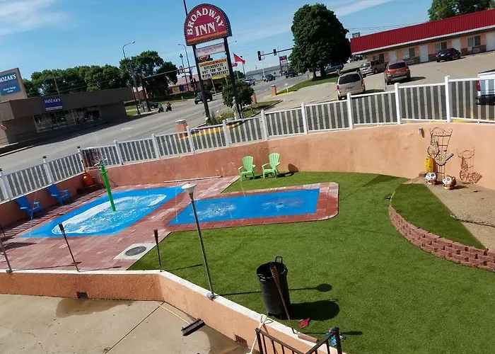 Broadway Inn Yankton