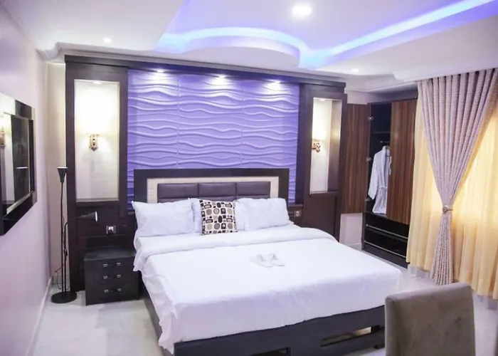 Lushville Hotels And Suites Benin City