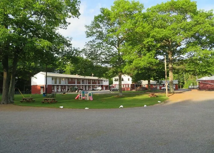 Red Ranch Inn Catskill
