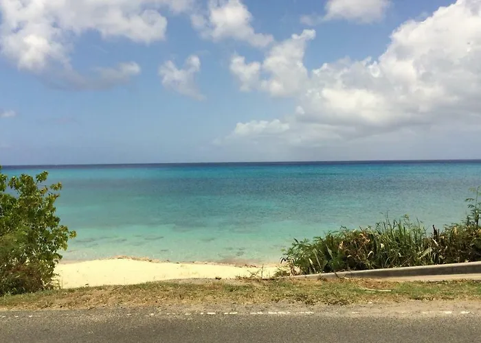 Georges Royal Inn Frederiksted