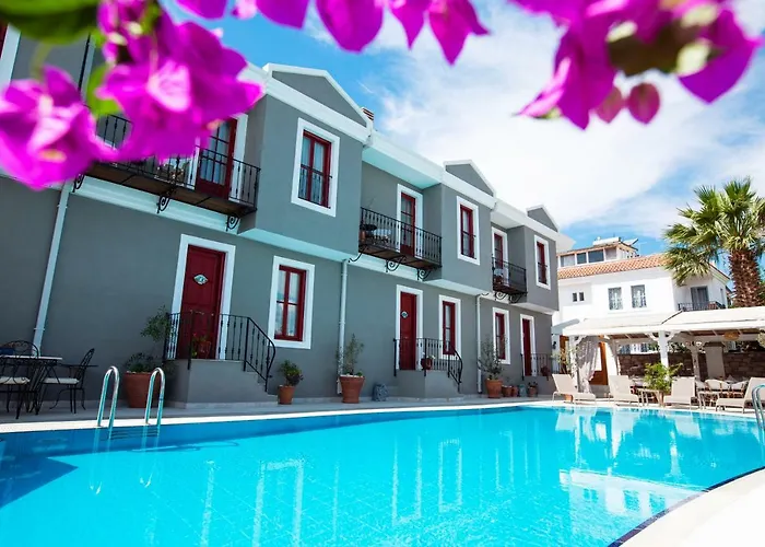 Kapya Cunda Otel Ayvalı