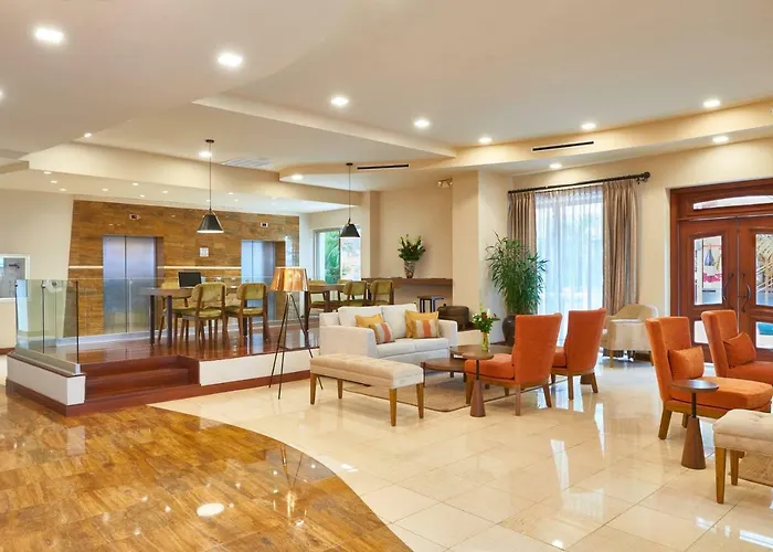 Suites Las Palmas, Hotel & Apartments. San Salvador