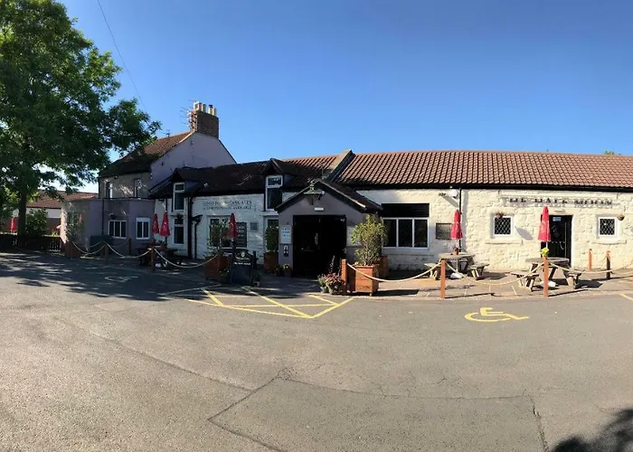 The Half Moon Inn Ashington 