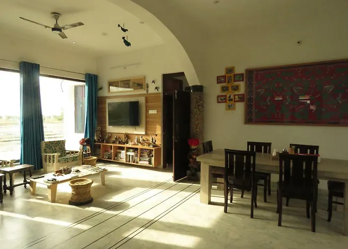 Ibishouse Farm Stay Bharatpur
