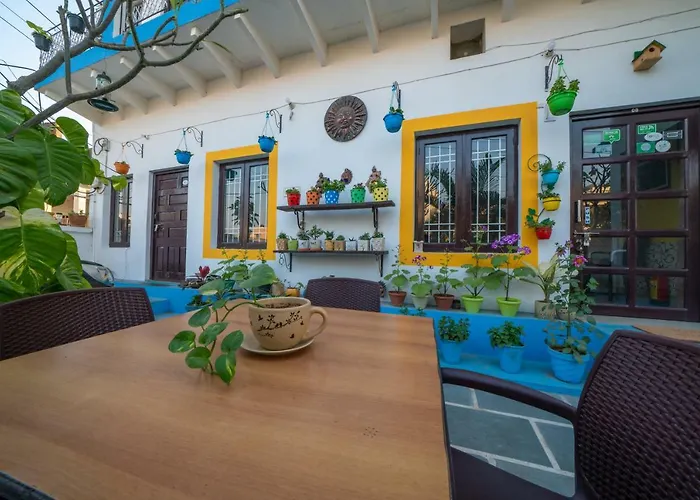 Iora Guest House Bharatpur