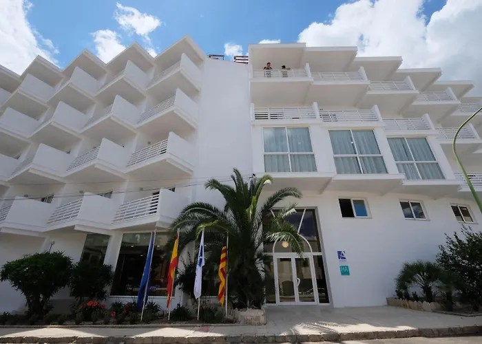 Azuline Hotel Palmanova Garden