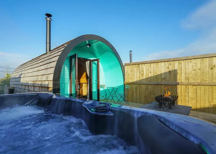 Deluxe Glamping Pod With Hot Tub Hotel Frodsham