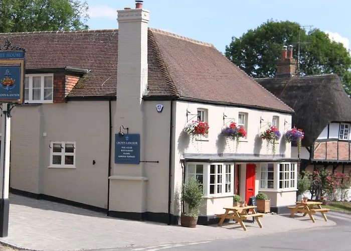 Crown And Anchor Hotel Marlborough