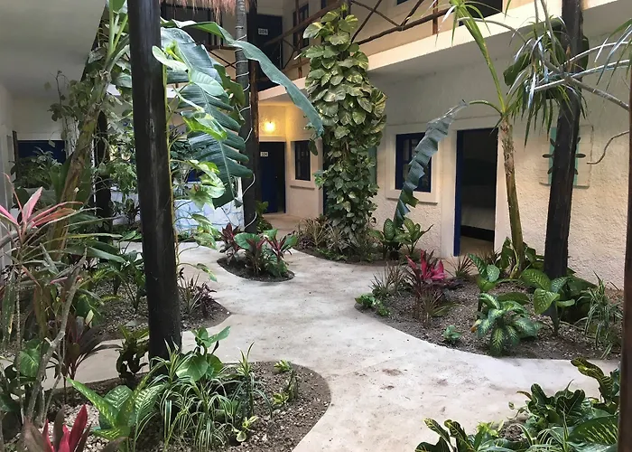 Luna Maya Tulum