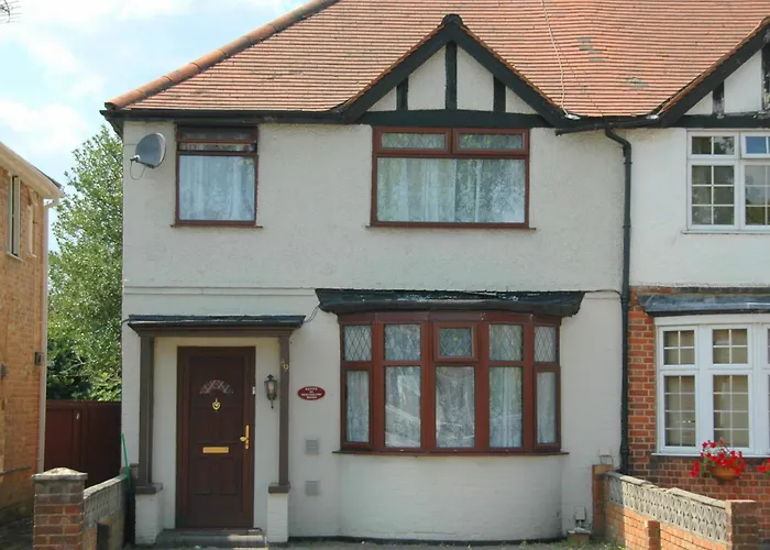 Revive Lodge Hounslow