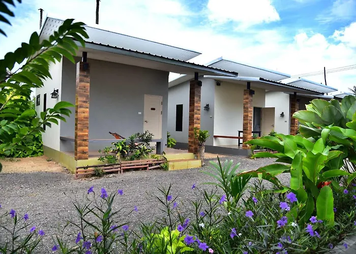 The House At Pranburi Hotel