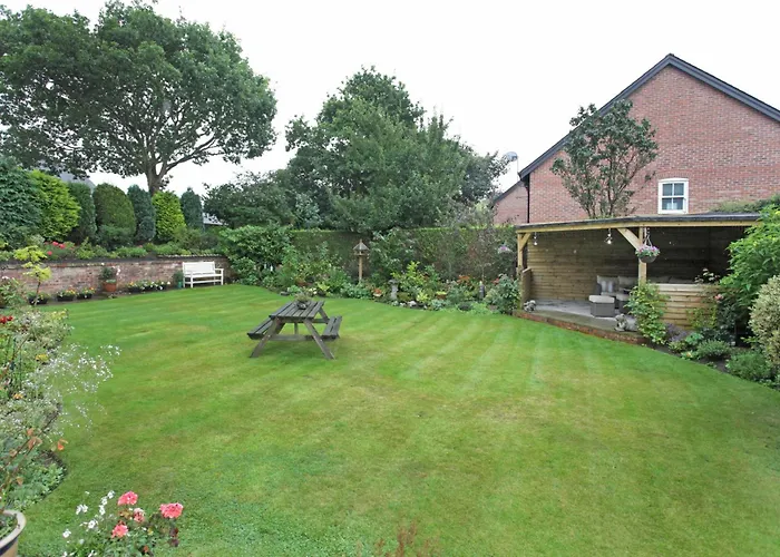 The Hinton Guest House Mobberley