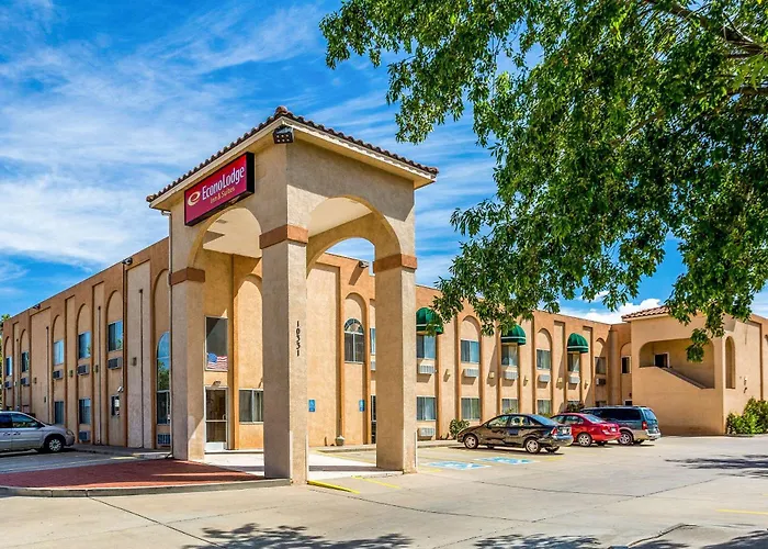 Econo Lodge Inn&Suites Albuquerque East I-40 Eubank Exit