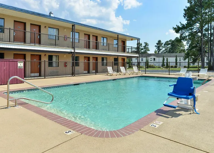 Americas Best Value Inn Kinder