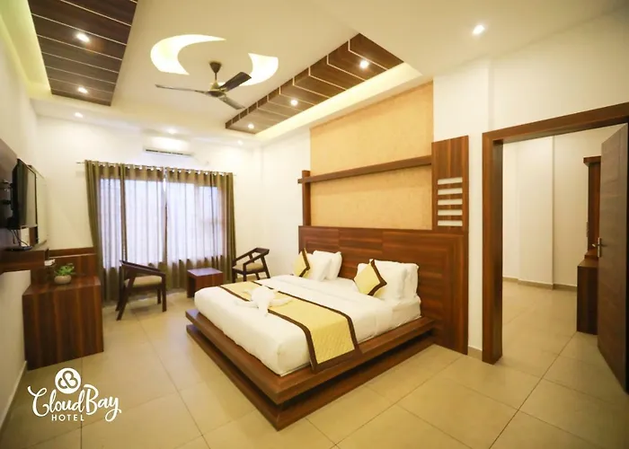 Hotel Cloudbay Kattappana