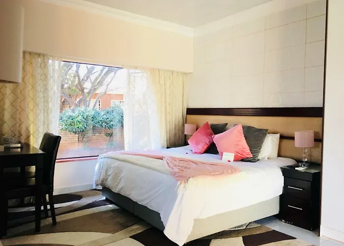 Riverton Manor Centurion
