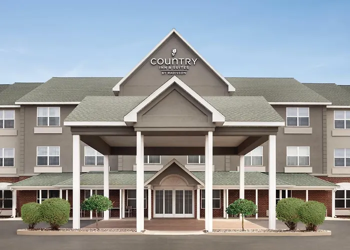Independence Stay Hotel & Suites Marinette
