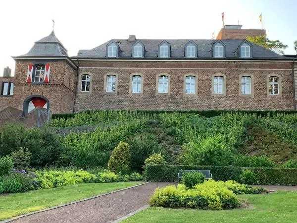 Hotel Burg Wassenberg