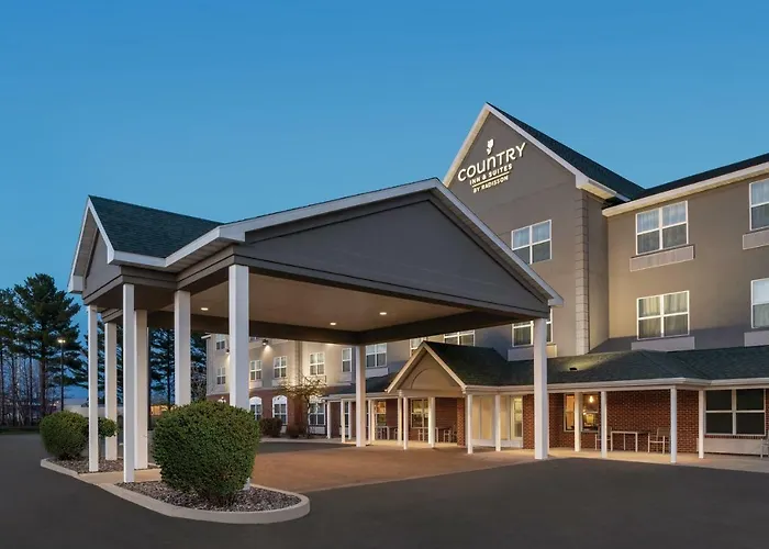 Independence Stay Hotel & Suites Marinette