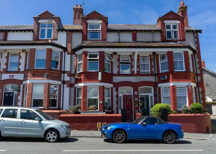 Wavecrest Hotel Holyhead