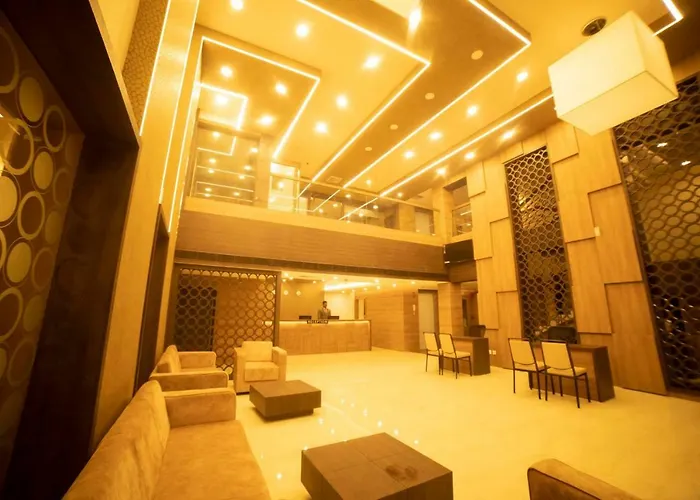 Hotel Savithri Attingal
