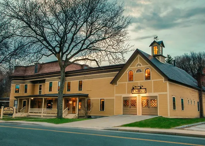 Reynolds House Inn Barre