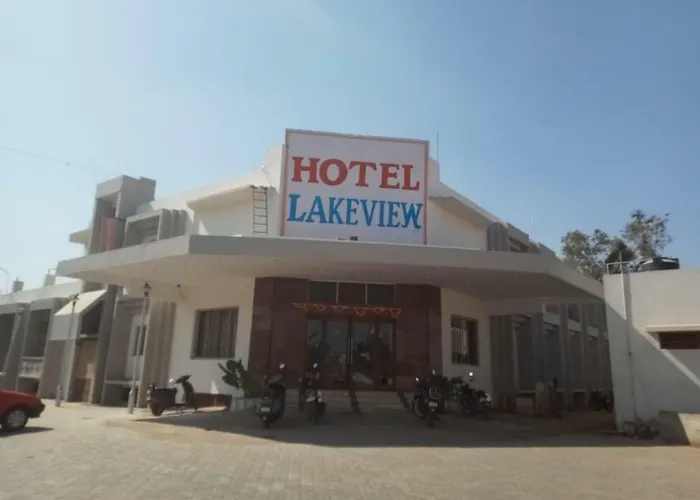 Hotel Lakeview Bhuj