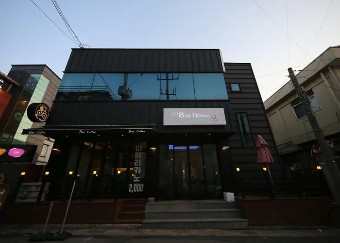 Gyeongju Bee House Hotel