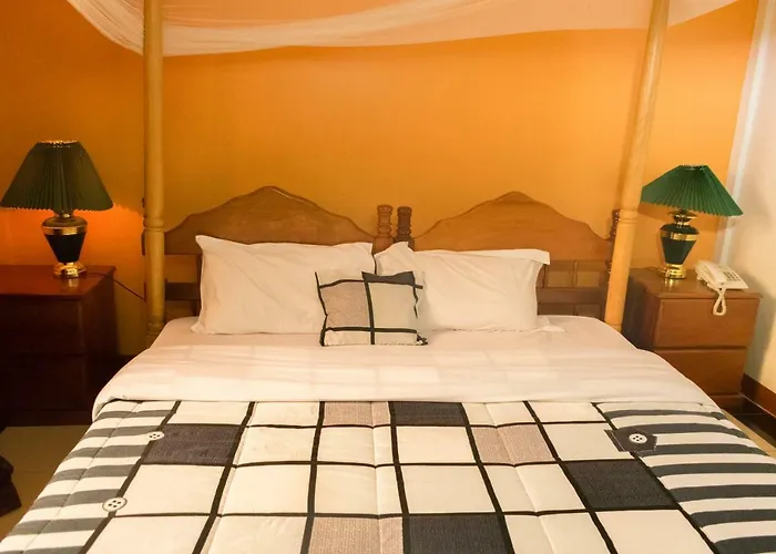 Kayegi Hotel Mbale