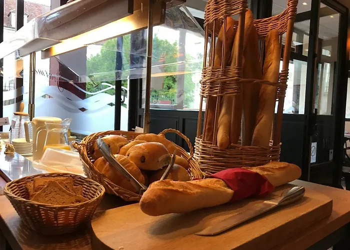 Hotel du Centre - Restaurant le P'tit Gourmet Tonnerre