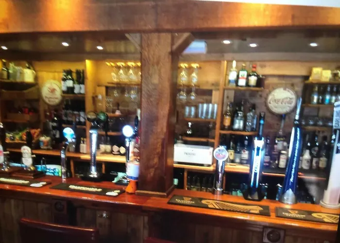 Horse & Hound Inn Broadway 