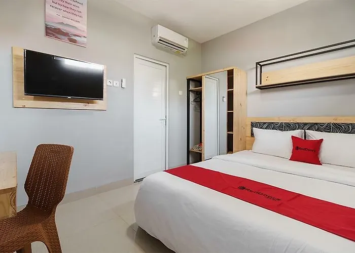 Reddoorz Near Plaza Atrium Senen Hotel Jakarta